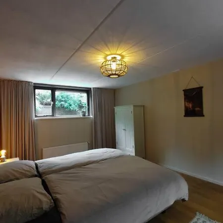 Дом отдыха Luxe Familiehuis 8p Nabij Bos En Hei Op De Veluwe Пюттен